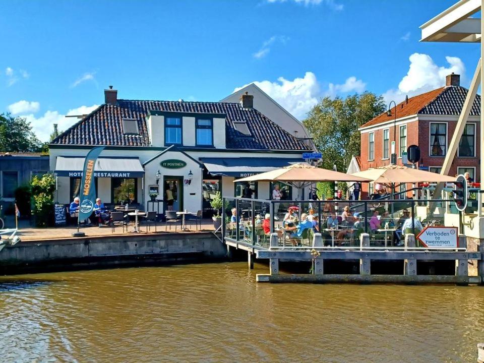 Hotel Restaurant It Posthus Birdaard Esterno foto