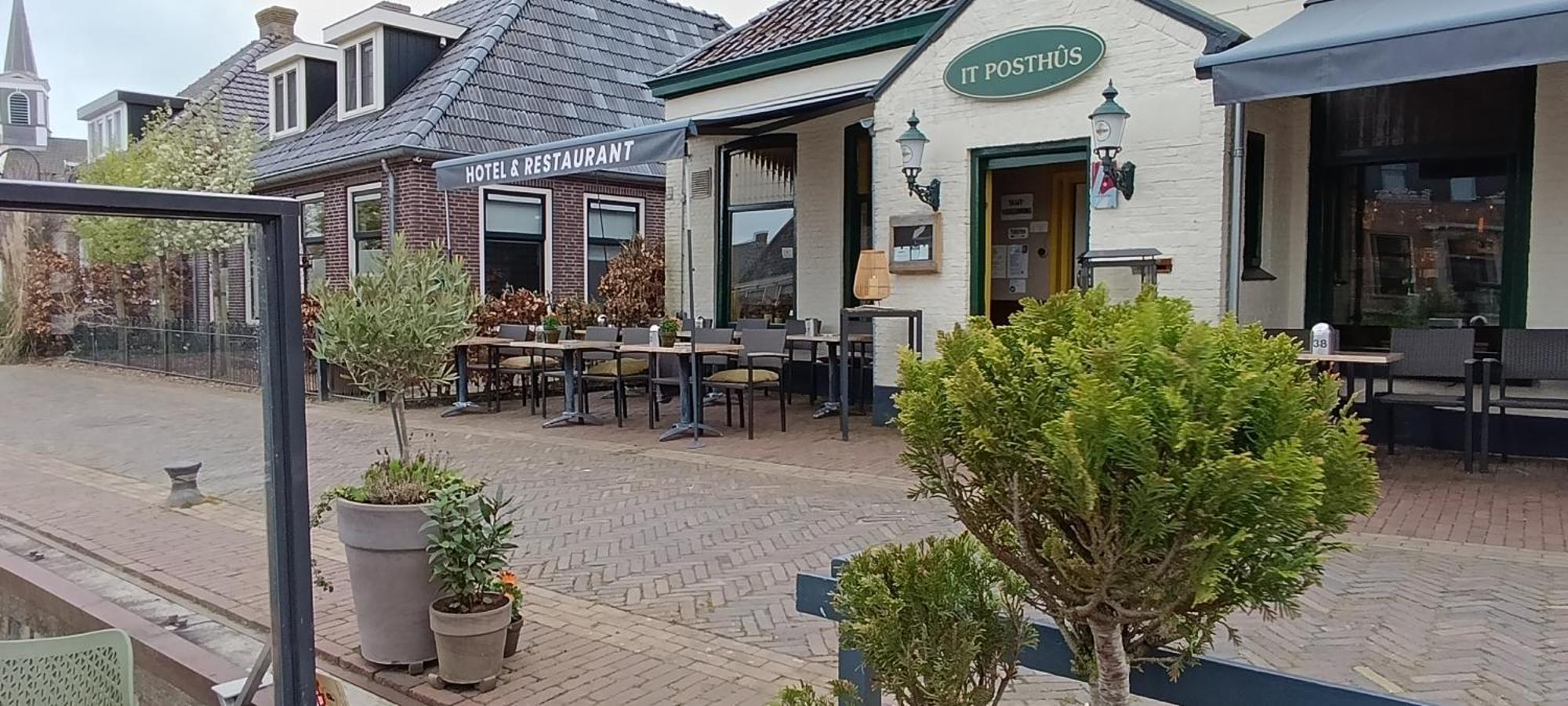 Hotel Restaurant It Posthus Birdaard Esterno foto