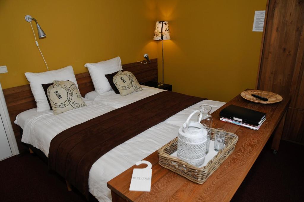 Hotel Restaurant It Posthus Birdaard Esterno foto
