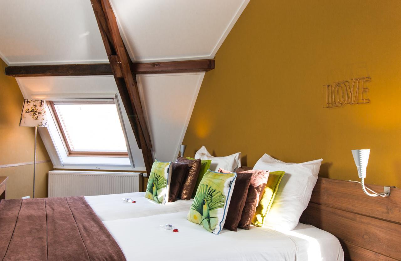 Hotel Restaurant It Posthus Birdaard Esterno foto