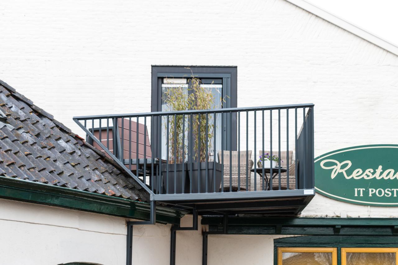 Hotel Restaurant It Posthus Birdaard Esterno foto